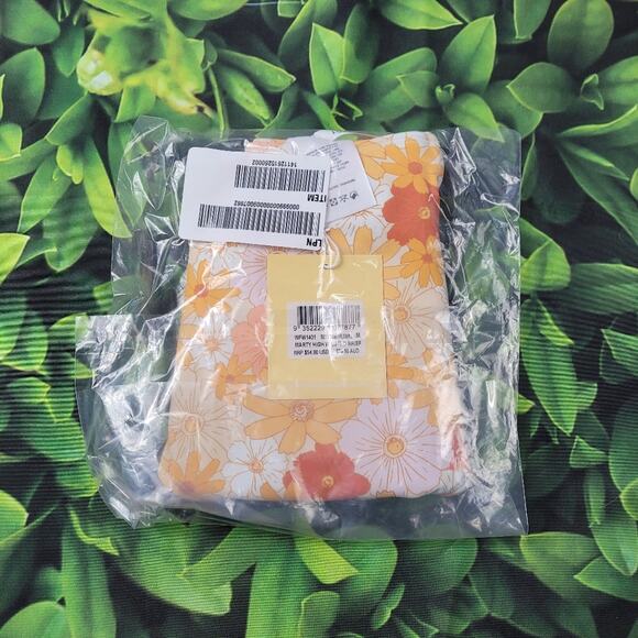 NWT Charlie Holiday Marty High Waist Retro 70s Daisy Floral Bikini Bottom size M - Picture 12 of 12